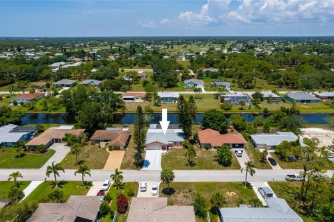 Casa en alquiler en Rotonda, Florida, 4 dormitorios, 168.99 m2 № 1540314 - foto 1