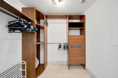 Copropriété à louer à Hallandale Beach, Floride: 3 chambres, 161 m2 № 1627895 - photo 25