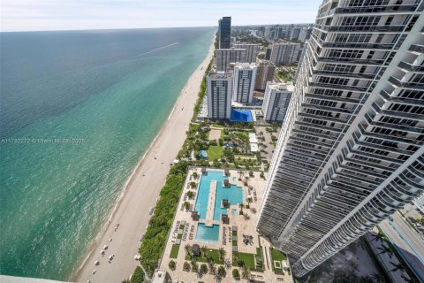 Copropriété à louer à Hallandale Beach, Floride: 3 chambres, 161 m2 № 1627895 - photo 18