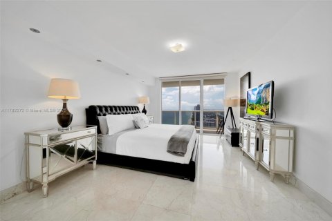 Copropriété à louer à Hallandale Beach, Floride: 3 chambres, 161 m2 № 1627895 - photo 20