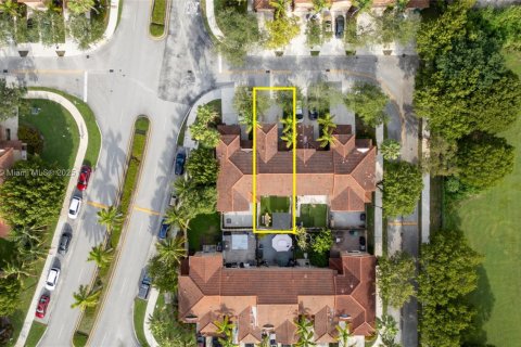 Adosado en venta en Cutler Bay, Florida, 3 dormitorios, 120.31 m2 № 1923024 - foto 3