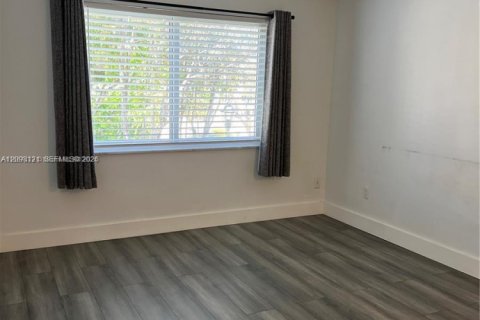 Copropriété à louer à Miami, Floride: 1 chambre, 66.15 m2 № 2394887 - photo 7