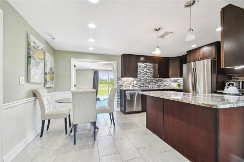 Villa ou maison à vendre à Holiday, Floride: 2 chambres, 105.35 m2 № 2155620 - photo 7