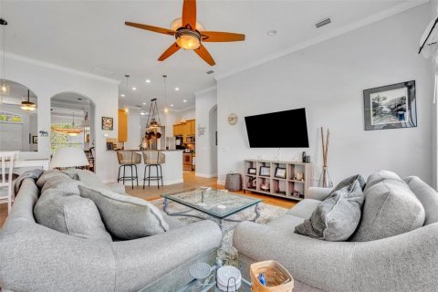 Casa en venta en DeBary, Florida, 4 dormitorios, 256.6 m2 № 1778358 - foto 10