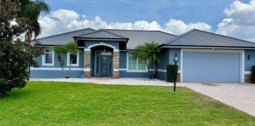 Casa en Sebring, Florida 3 dormitorios, 278.71 m2 № 1849994