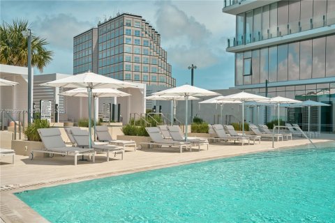 Condo in Miami, Florida, 1 bedroom № 2401320 - photo 19