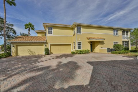 Condo in Sun City Center, Florida, 3 bedrooms  № 2093235 - photo 5