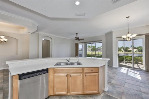 Condo in Sun City Center, Florida, 3 bedrooms  № 2093235 - photo 11