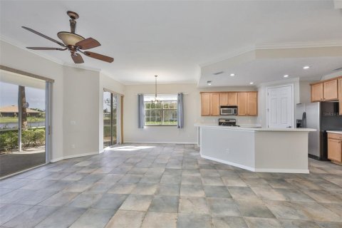 Condo in Sun City Center, Florida, 3 bedrooms  № 2093235 - photo 12