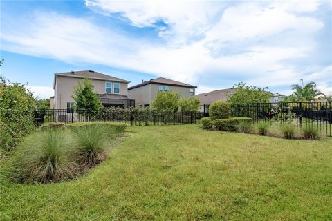 House in Land O' Lakes, Florida 4 bedrooms, 224.27 sq.m. № 1882773 - photo 24