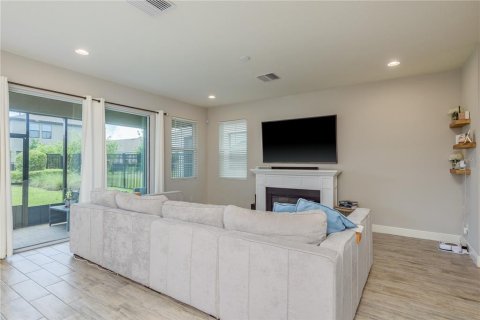 House in Land O' Lakes, Florida 4 bedrooms, 224.27 sq.m. № 1882773 - photo 5
