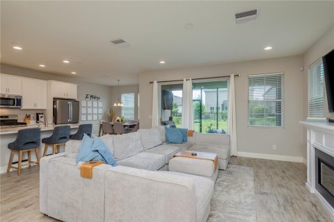 House in Land O' Lakes, Florida 4 bedrooms, 224.27 sq.m. № 1882773 - photo 6