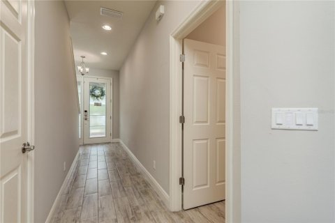 House in Land O' Lakes, Florida 4 bedrooms, 224.27 sq.m. № 1882773 - photo 4