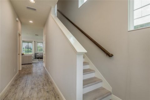 House in Land O' Lakes, Florida 4 bedrooms, 224.27 sq.m. № 1882773 - photo 13