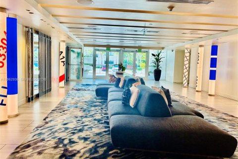 Condominio en venta en Fort Lauderdale, Florida, 2 dormitorios, 123.47 m2 № 2025881 - foto 11