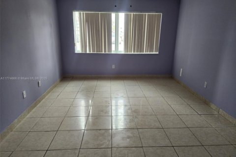 Condo in Homestead, Florida, 2 bedrooms № 1937801 - photo 14