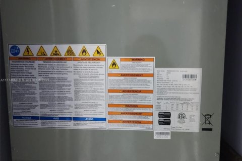 Condo in Homestead, Florida, 2 bedrooms № 1937801 - photo 27