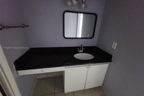 Condo in Homestead, Florida, 2 bedrooms № 1937801 - photo 18