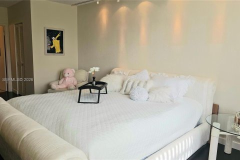 Купить кондоминиум в Халландейл-Бич, Флорида 2 спальни, 115.2м2, № 2029095 - фото 23