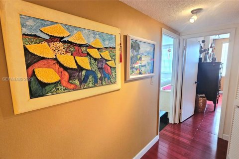 Купить кондоминиум в Халландейл-Бич, Флорида 2 спальни, 115.2м2, № 2029095 - фото 14