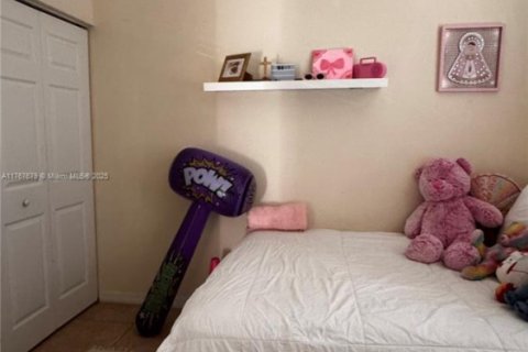 Townhouse in Pembroke Pines, Florida 3 bedrooms, 129.69 sq.m. № 1985586 - photo 21