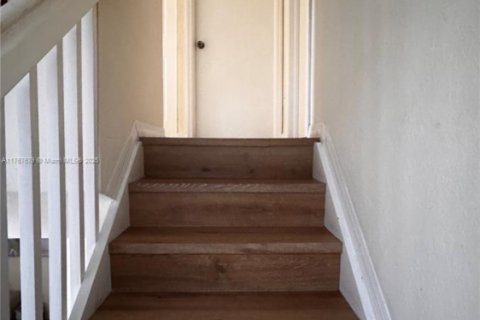 Townhouse in Pembroke Pines, Florida 3 bedrooms, 129.69 sq.m. № 1985586 - photo 16