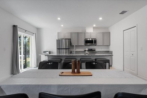 Casa en venta en North Port, Florida, 4 dormitorios, 171.87 m2 № 1717575 - foto 11