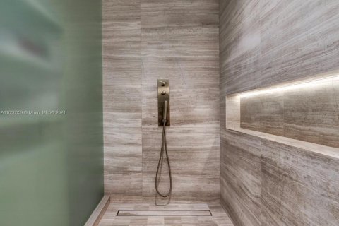 Купить кондоминиум в Санни-Айлс-Бич, Флорида 3 спальни, 229.28м2, № 1753813 - фото 12