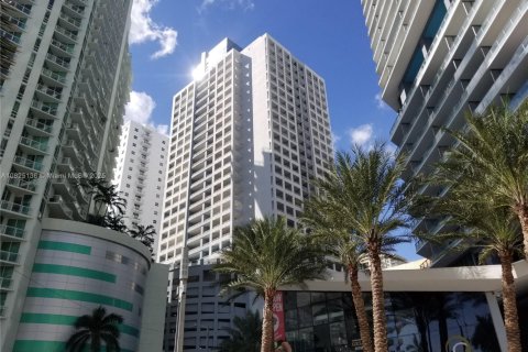 Condominio en venta en Miami, Florida, 1 dormitorio, 58.53 m2 № 10967 - foto 2