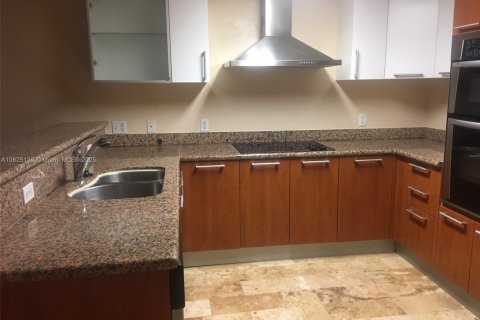 Condominio en venta en Miami, Florida, 1 dormitorio, 58.53 m2 № 10967 - foto 6