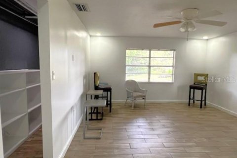 House in Lake Wales, Florida 2 bedrooms, 155.24 sq.m. № 1786682 - photo 15