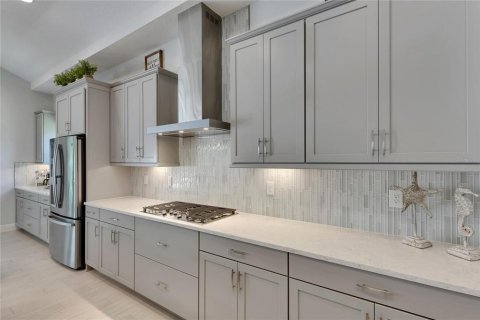 Купить виллу или дом в Аполло-Бич, Флорида 11 комнат, 312.34м2, № 1656869 - фото 19