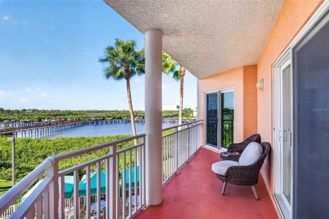 Copropriété à vendre à New Port Richey, Floride: 3 chambres, 141.68 m2 № 2410192 - photo 27