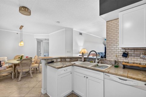 Copropriété à vendre à New Port Richey, Floride: 3 chambres, 141.68 m2 № 2410192 - photo 9