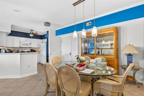 Copropriété à vendre à New Port Richey, Floride: 3 chambres, 141.68 m2 № 2410192 - photo 5