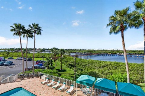 Copropriété à vendre à New Port Richey, Floride: 3 chambres, 141.68 m2 № 2410192 - photo 28