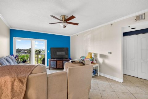 Copropriété à vendre à New Port Richey, Floride: 3 chambres, 141.68 m2 № 2410192 - photo 10