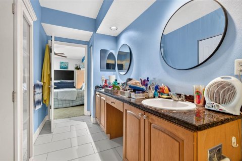 Copropriété à vendre à New Port Richey, Floride: 3 chambres, 141.68 m2 № 2410192 - photo 24