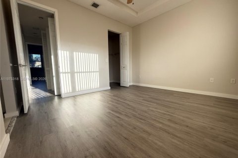 Touwnhouse à louer à Homestead, Floride: 3 chambres, 147.16 m2 № 2046236 - photo 19