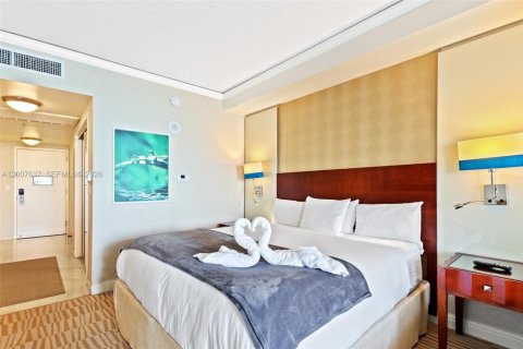 Hôtel, hôtellerie à vendre à Sunny Isles Beach, Floride: 61.69 m2 № 2170840 - photo 19