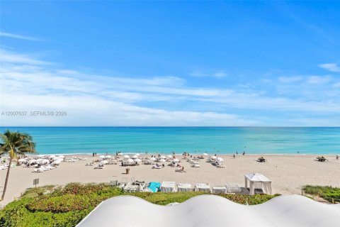 Hôtel, hôtellerie à vendre à Sunny Isles Beach, Floride: 61.69 m2 № 2170840 - photo 28