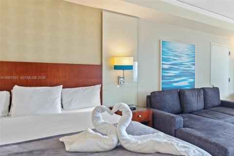 Hôtel, hôtellerie à vendre à Sunny Isles Beach, Floride: 61.69 m2 № 2170840 - photo 8