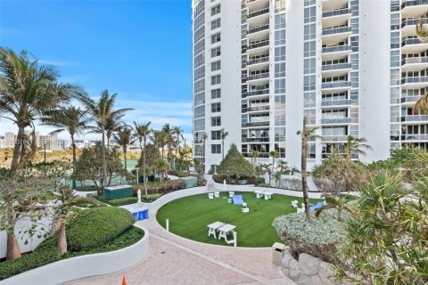 Hôtel, hôtellerie à vendre à Sunny Isles Beach, Floride: 61.69 m2 № 2170840 - photo 30