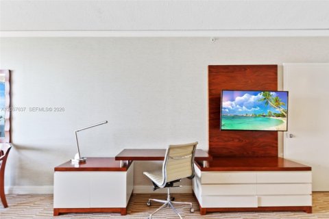 Hôtel, hôtellerie à vendre à Sunny Isles Beach, Floride: 61.69 m2 № 2170840 - photo 18