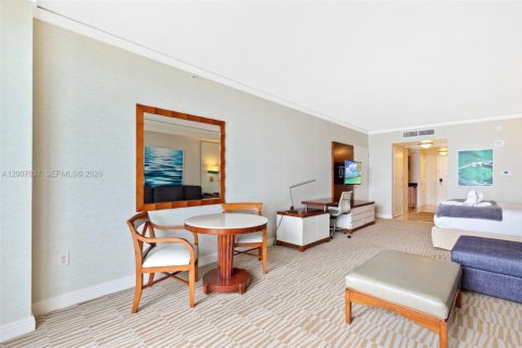 Hôtel, hôtellerie à vendre à Sunny Isles Beach, Floride: 61.69 m2 № 2170840 - photo 17