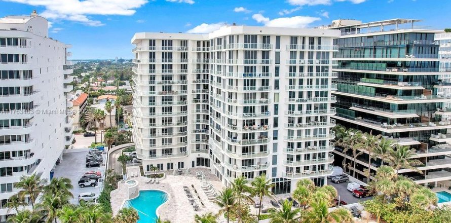 Condo à Surfside, Floride, 2 chambres  № 2022731