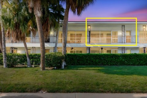 Copropriété à vendre à Clearwater, Floride: 2 chambres, 80.82 m2 № 2100290 - photo 2