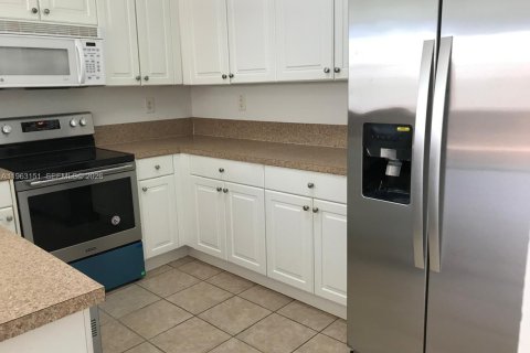 Купить кондоминиум в Хомстед, Флорида 3 спальни, 128.11м2, № 2024245 - фото 2