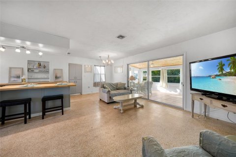 Villa ou maison à vendre à Port Charlotte, Floride: 3 chambres, 112.23 m2 № 2214107 - photo 7