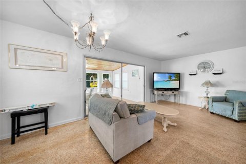 Villa ou maison à vendre à Port Charlotte, Floride: 3 chambres, 112.23 m2 № 2214107 - photo 9